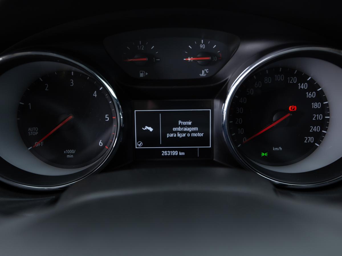 opel-insignia-sports-tourer-2017-diesel-1598cc
