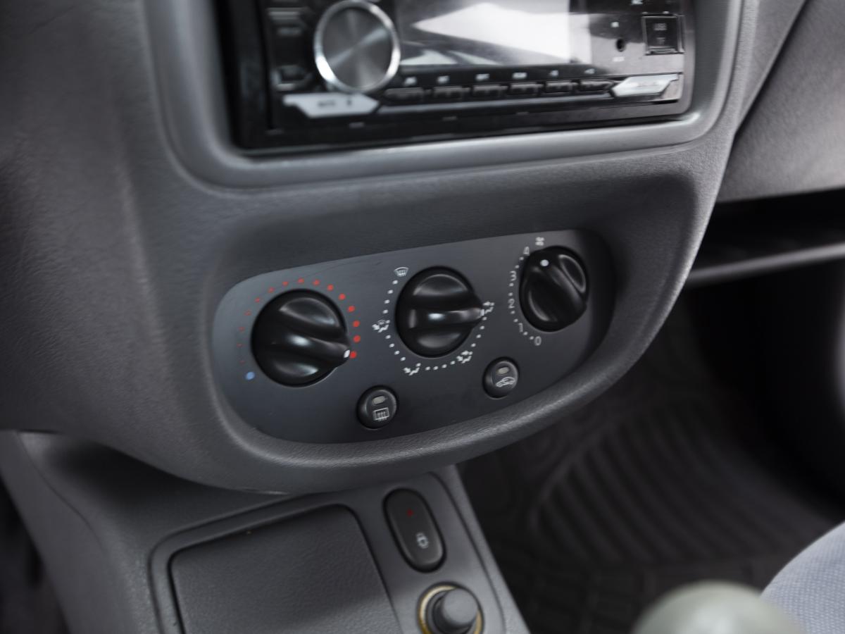 renault-clio-1998-gasolina-1149cc