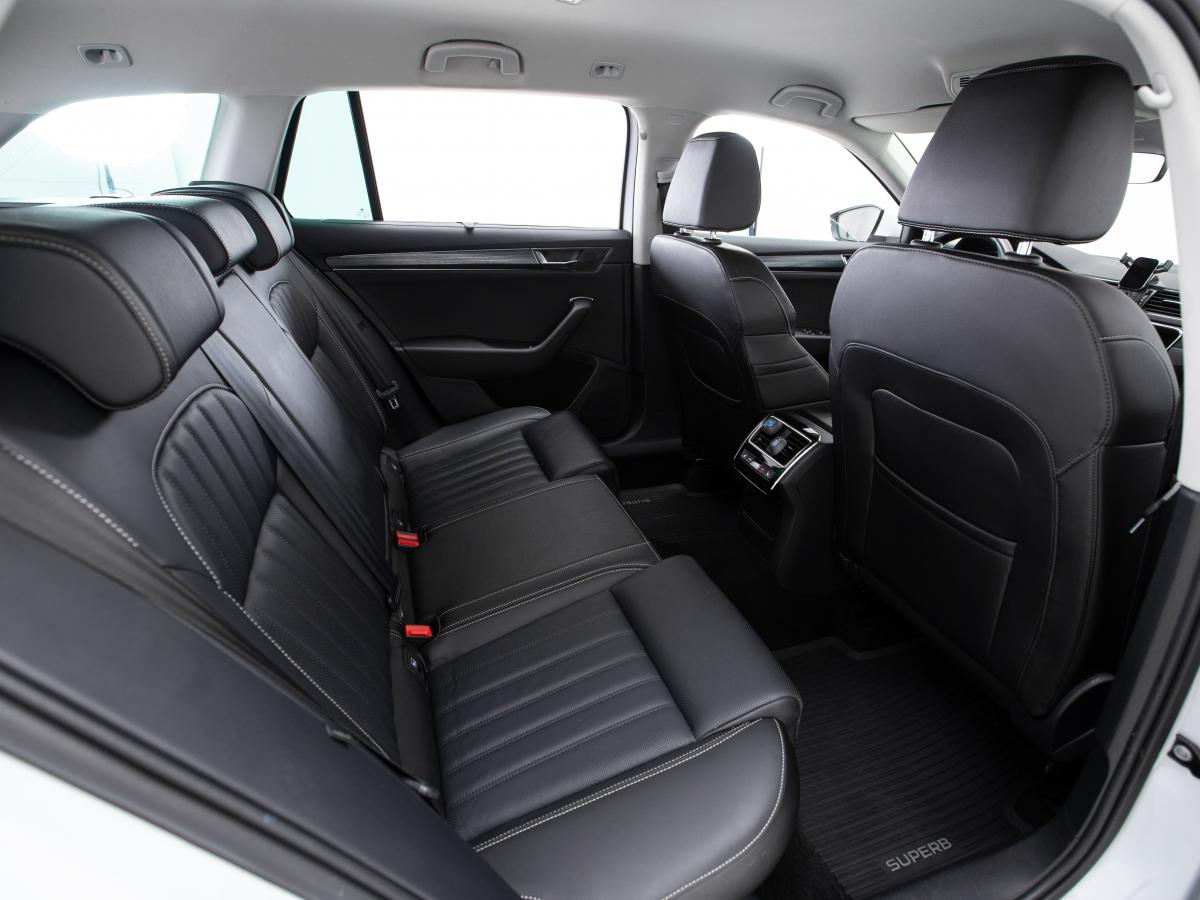 skoda-superb-2020-diesel-1968cc