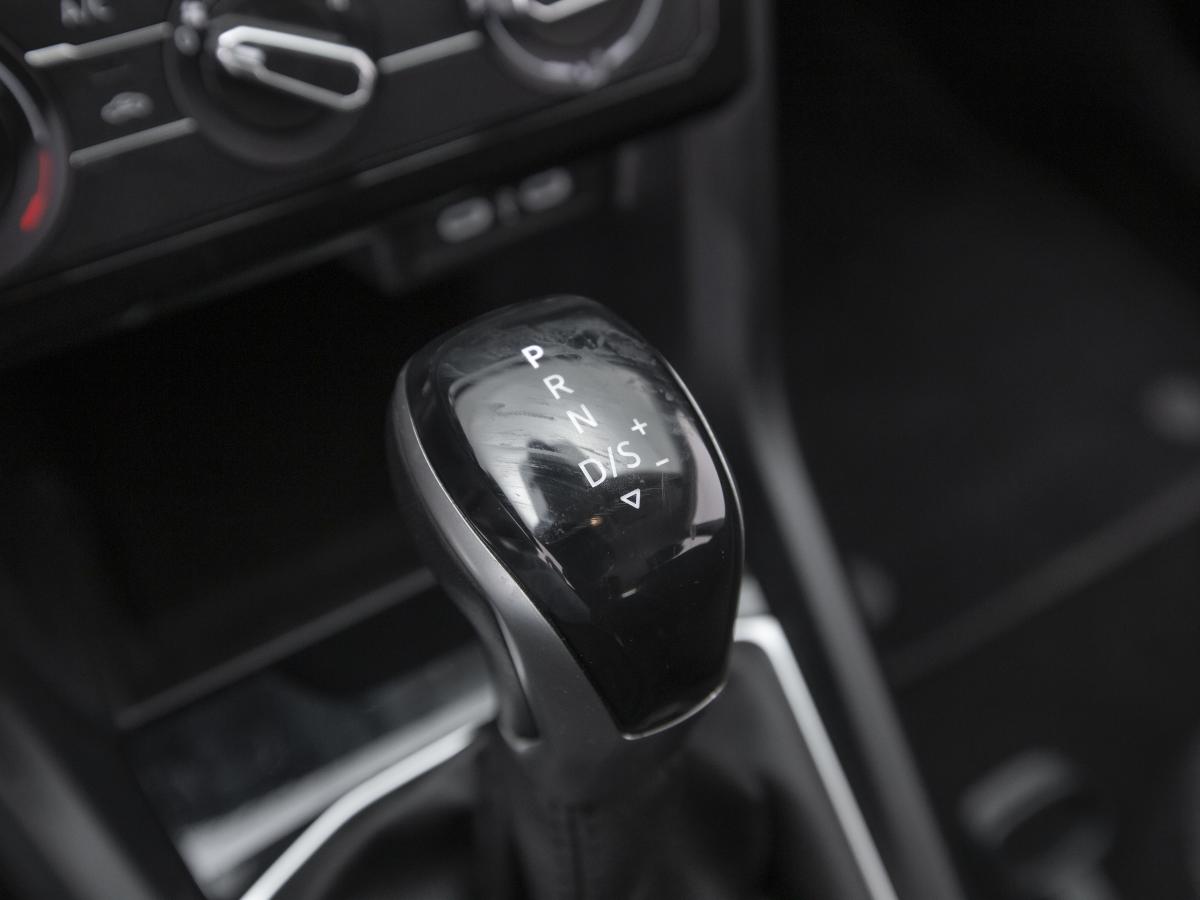 volkswagen-t-cross-2023-gasolina-999cc