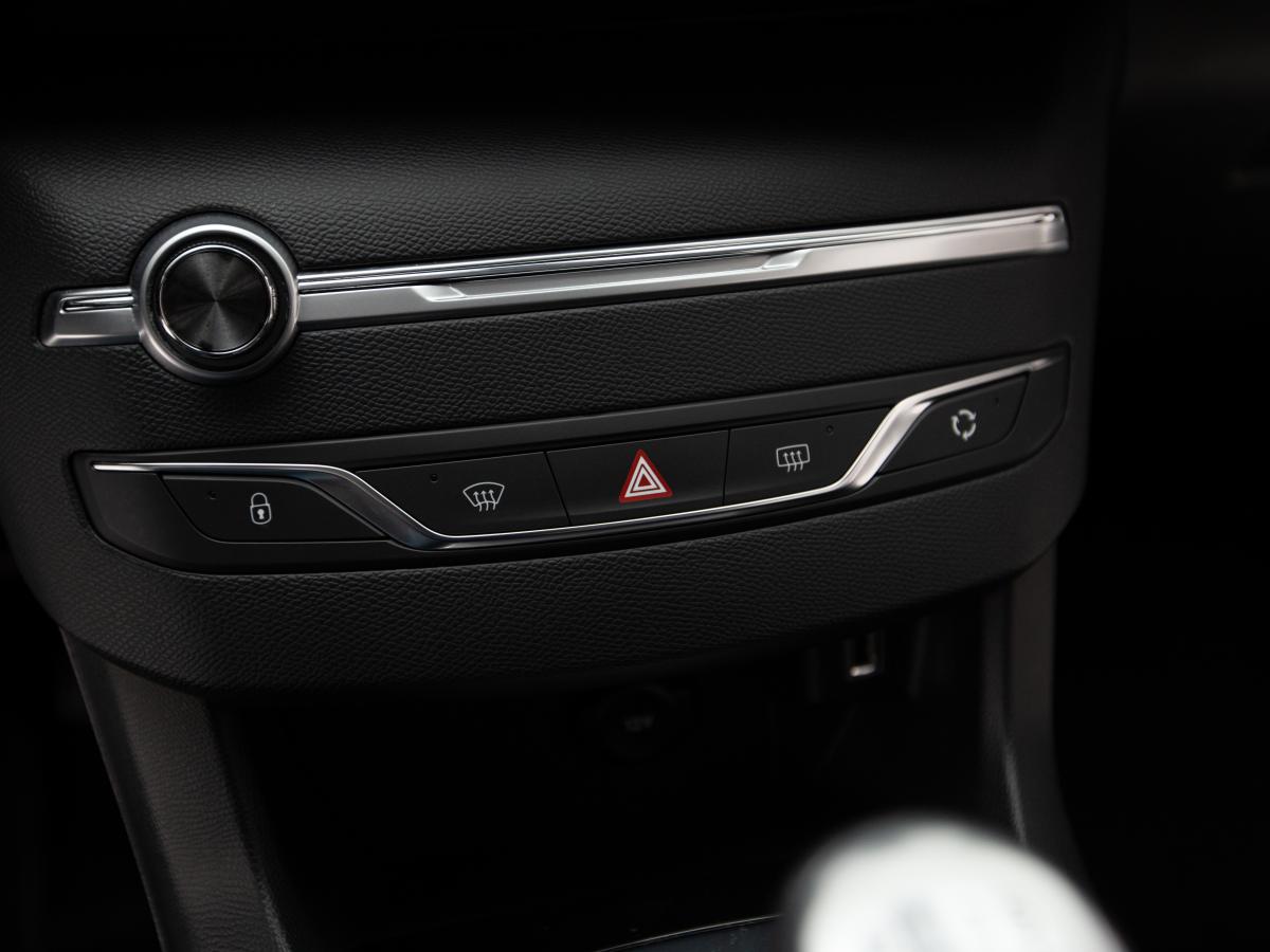 peugeot-308-2019-diesel-1499cc