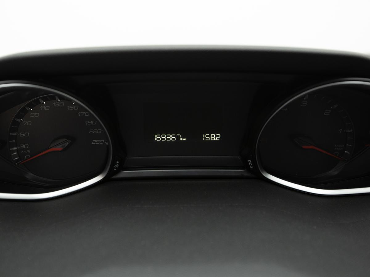 peugeot-308-2019-diesel-1499cc