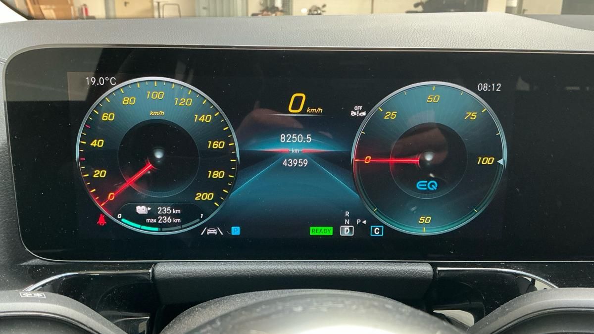 mercedes-benz-eqa-2023-eletrico-0cc