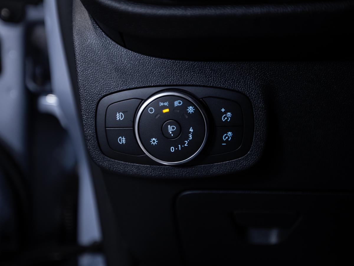 ford-fiesta-2021-gasolina-998cc