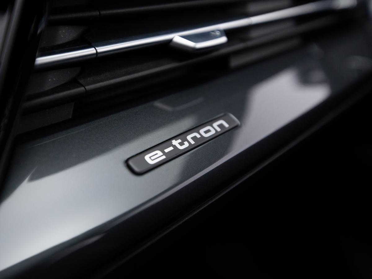 audi-q4-e-tron-2022-eletrico-0cc