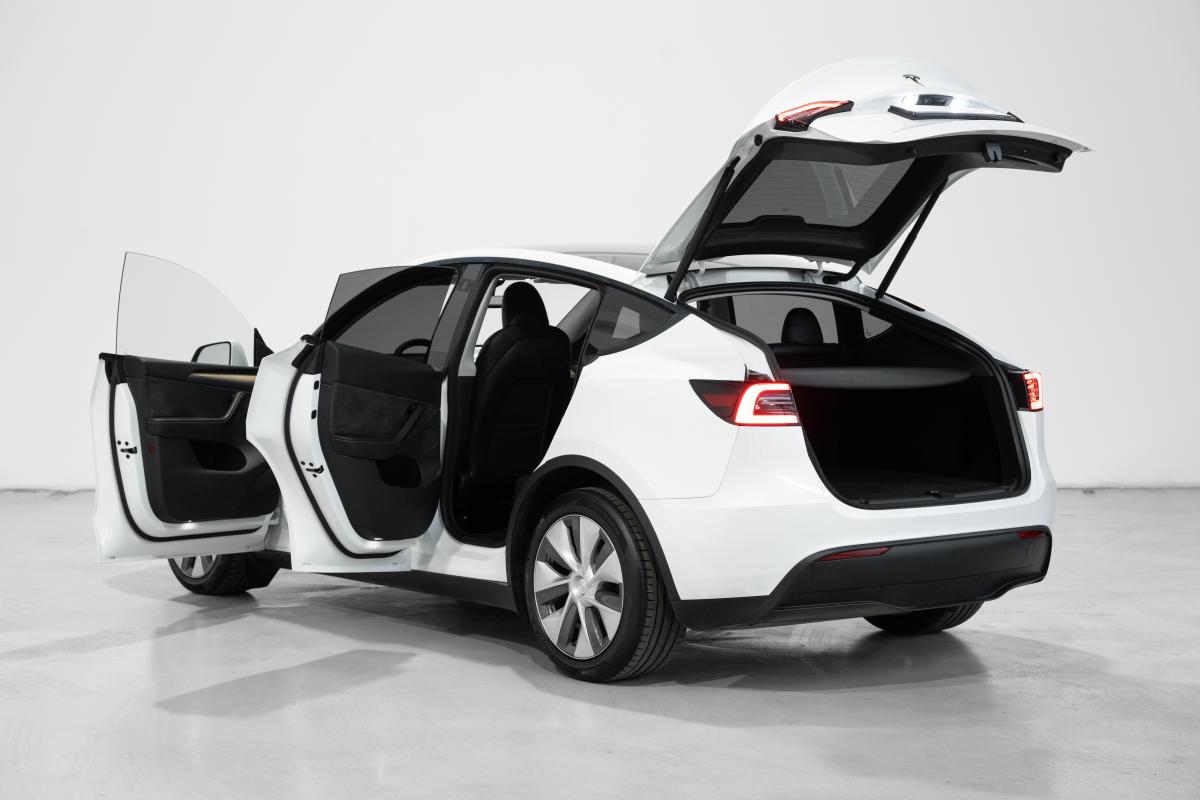 tesla-model-y-2023-eletrico-0cc