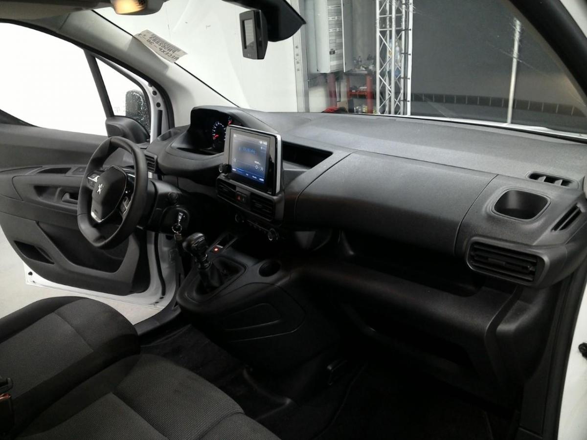 peugeot-partner-2023-diesel-1499cc