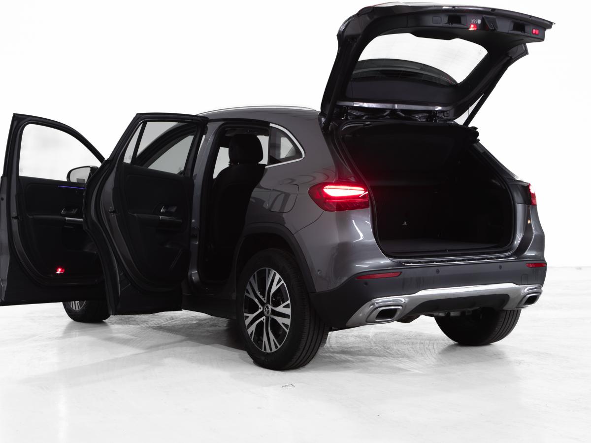 mercedes-benz-gla-2024-gasolina-1332cc