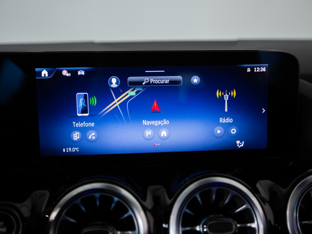 mercedes-benz-gla-2024-gasolina-1332cc