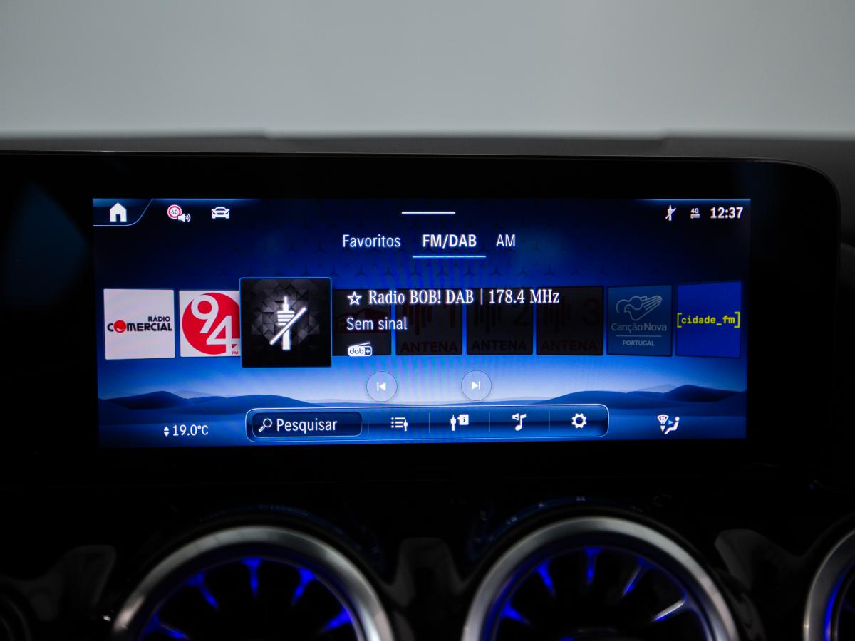 mercedes-benz-gla-2024-gasolina-1332cc
