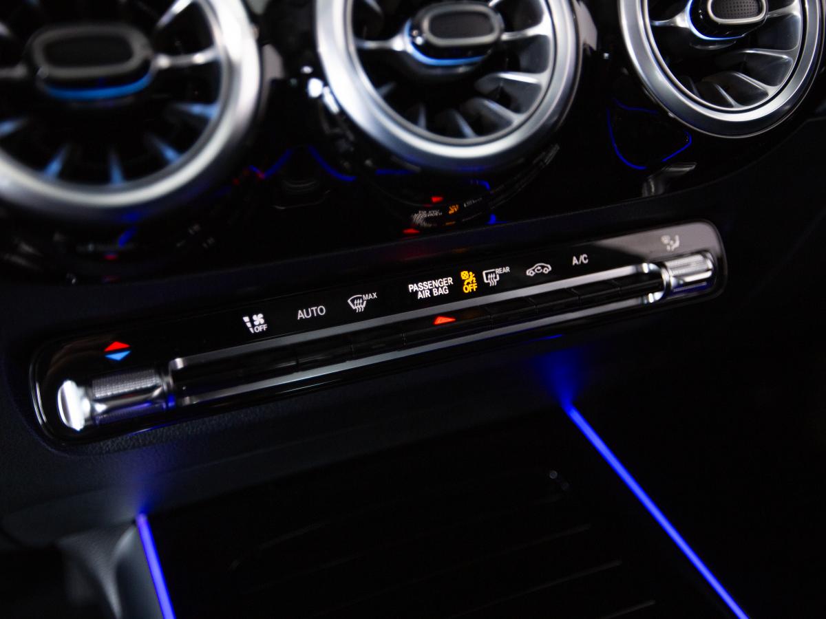mercedes-benz-gla-2024-gasolina-1332cc
