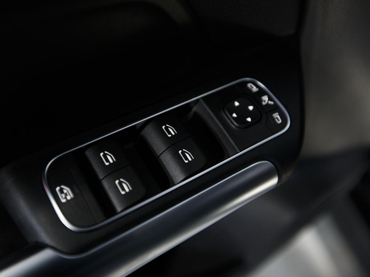 mercedes-benz-eqa-2023-eletrico-0cc