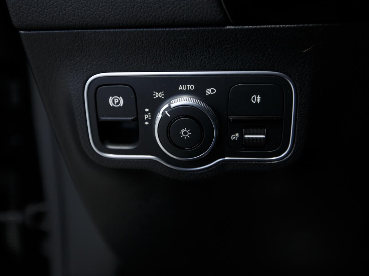 mercedes-benz-eqa-2023-eletrico-0cc