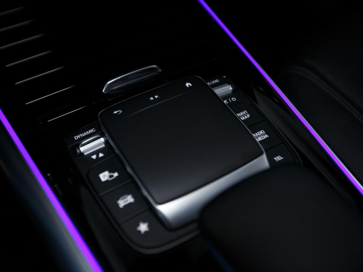 mercedes-benz-eqa-2023-eletrico-0cc
