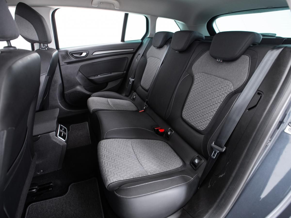 renault-megane-sport-tourer-2022-diesel-1461cc