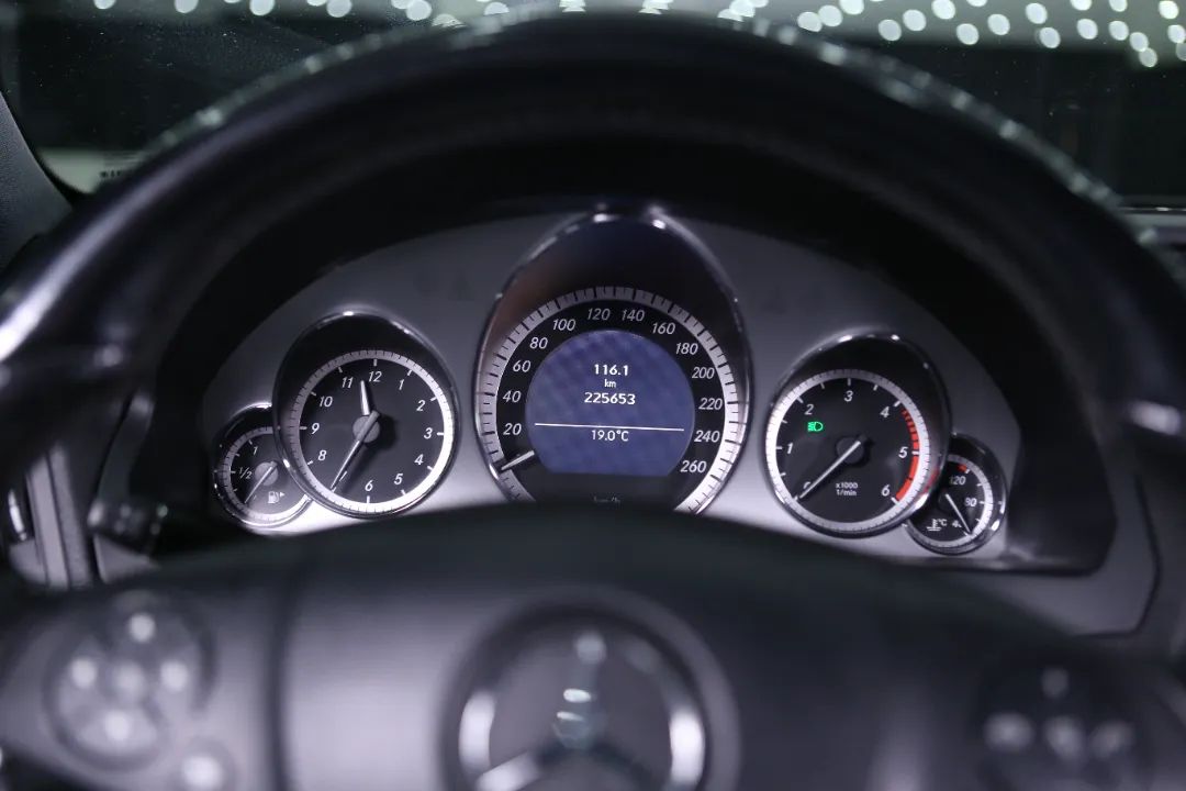 mercedes-benz-classe-e-2010-diesel-2143cc