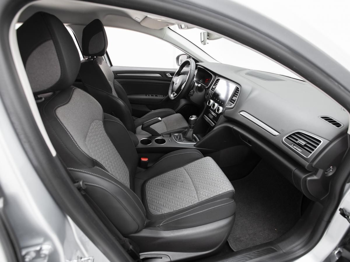 renault-megane-sport-tourer-2022-diesel-1461cc