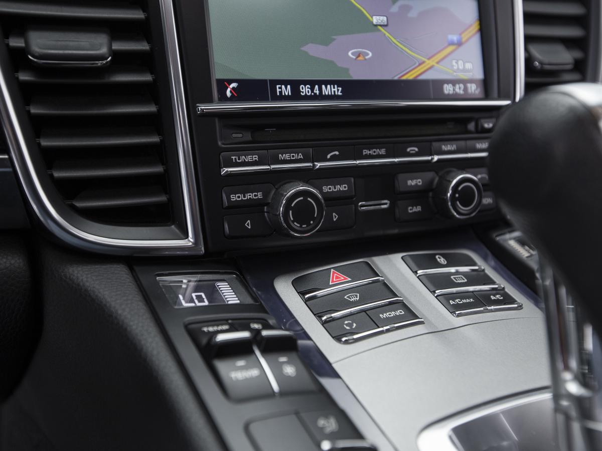 porsche-panamera-2013-hibrido-a-gasolina-2995cc