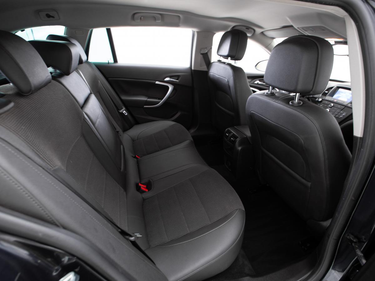 opel-insignia-sports-tourer-2011-diesel-1956cc