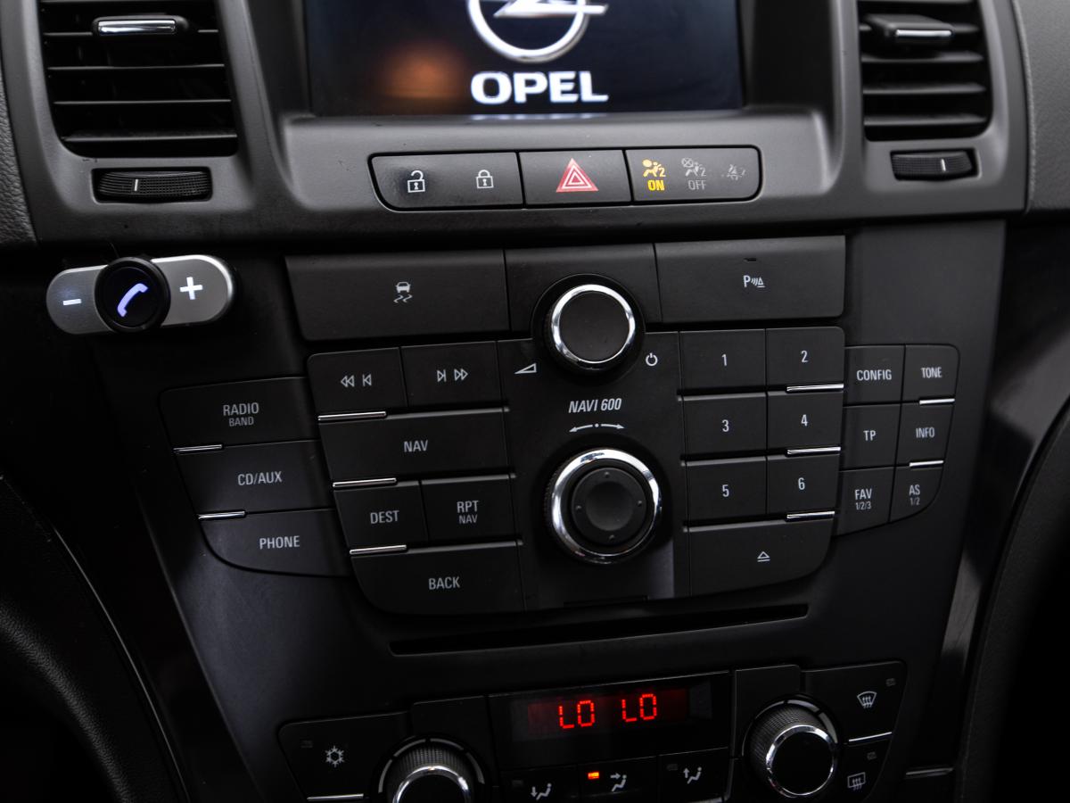 opel-insignia-sports-tourer-2011-diesel-1956cc