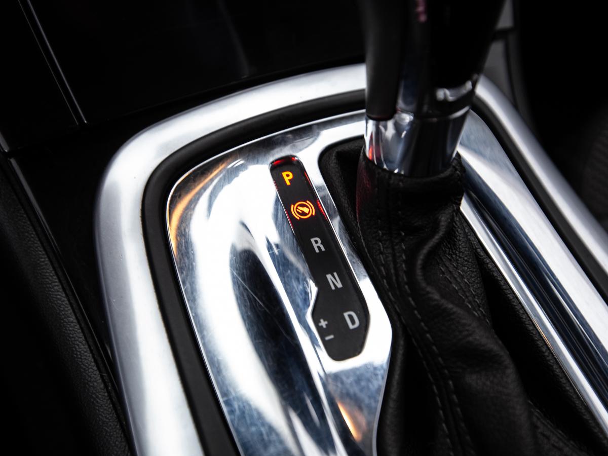opel-insignia-sports-tourer-2011-diesel-1956cc