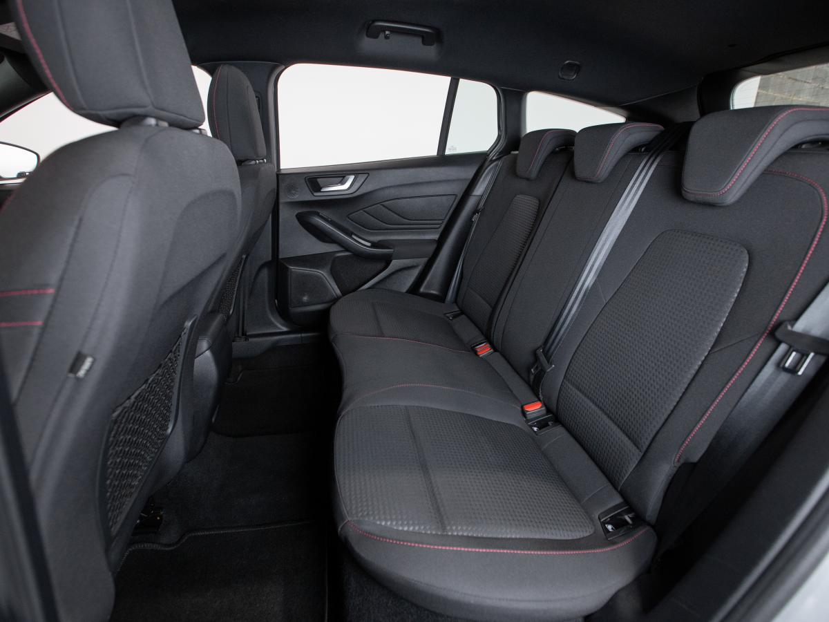 ford-focus-sw-2021-diesel-1499cc