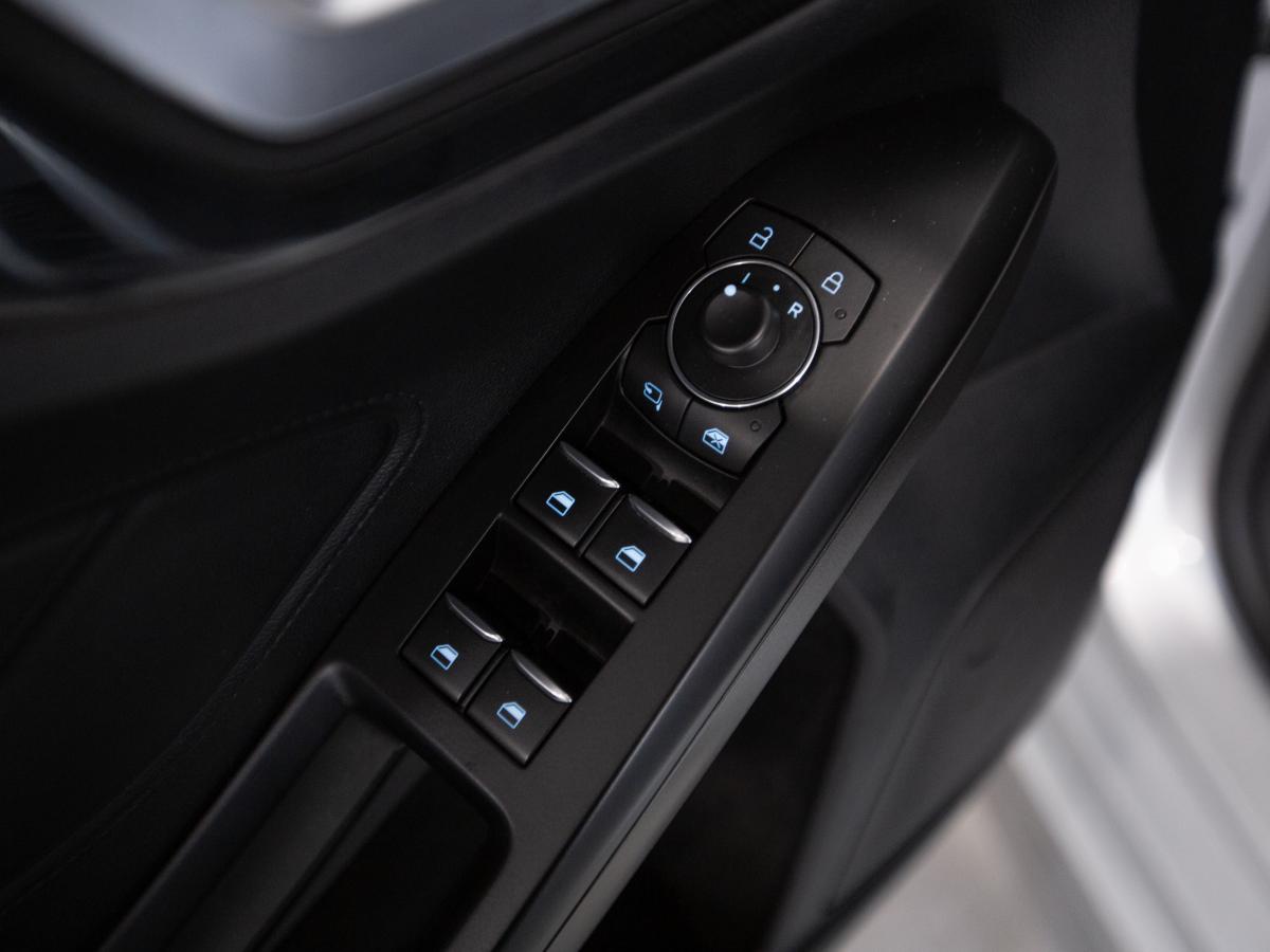 ford-focus-sw-2021-diesel-1499cc