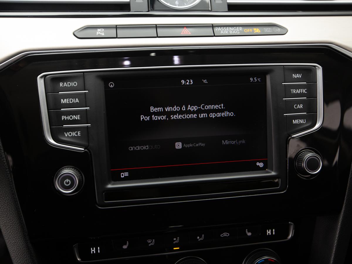 volkswagen-passat-variant-2016-diesel-1968cc