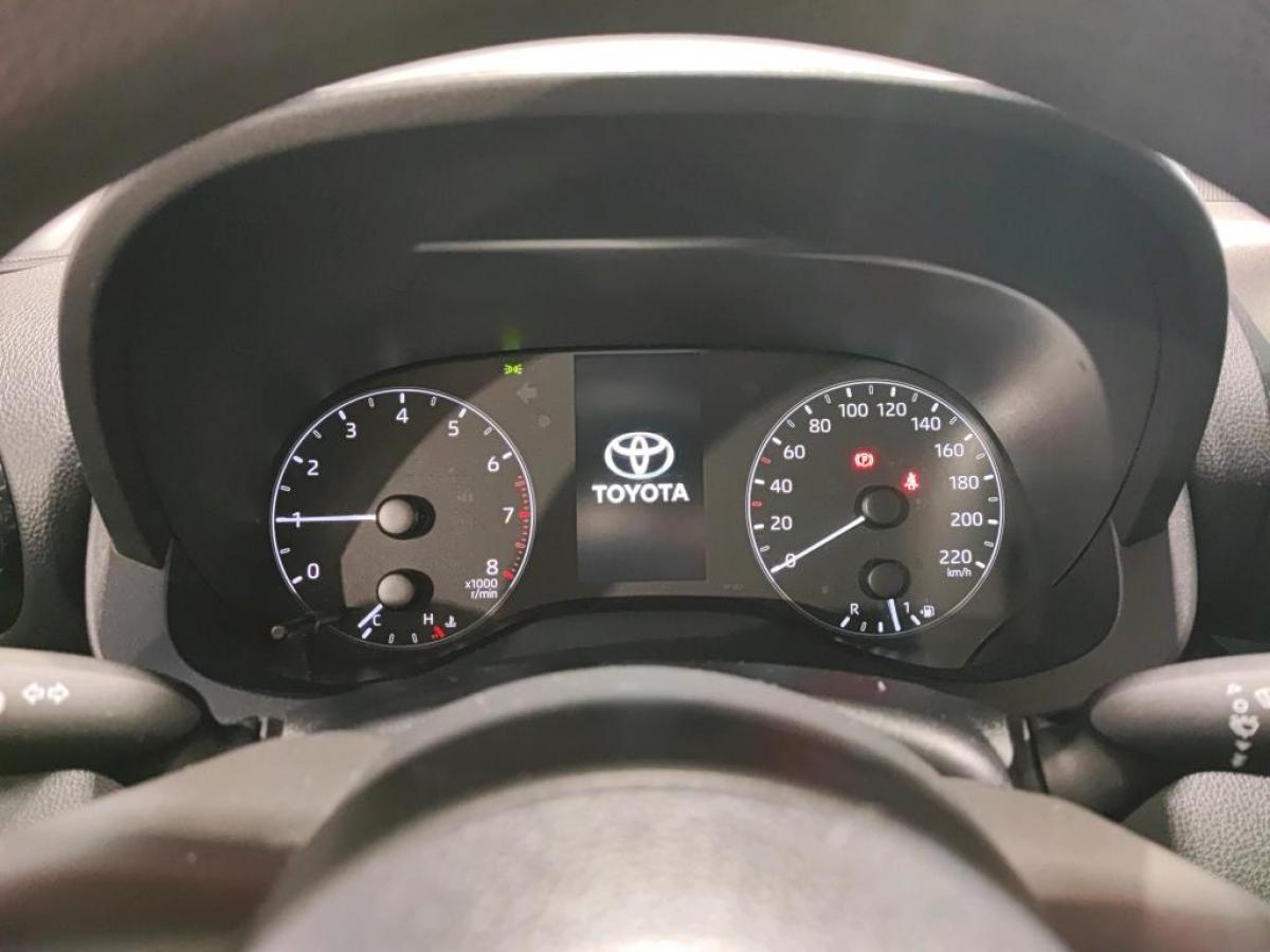 toyota-yaris-2021-gasolina-998cc