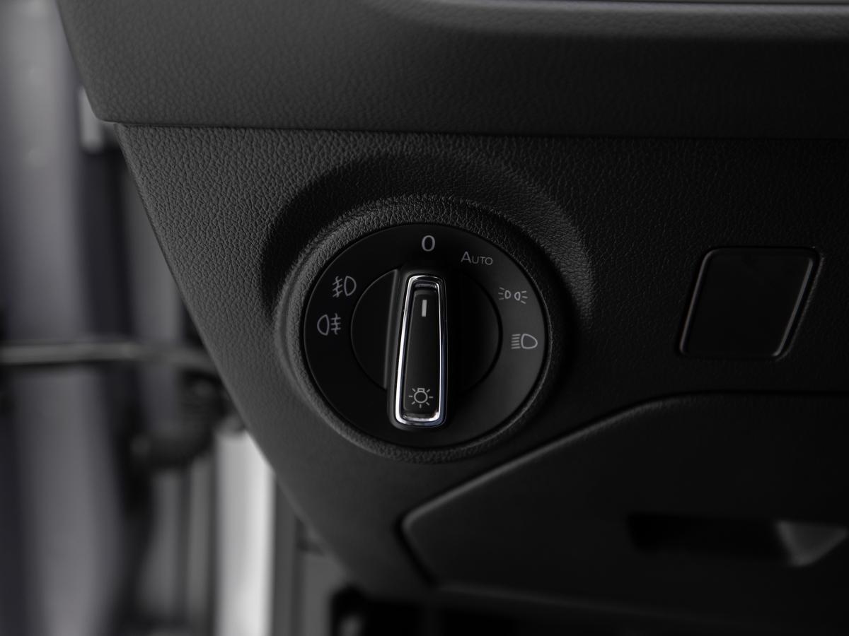 seat-leon-2019-gasolina-999cc