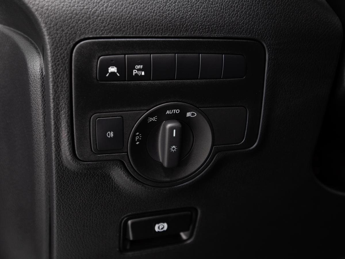 mercedes-benz-vito-2022-diesel-1950cc