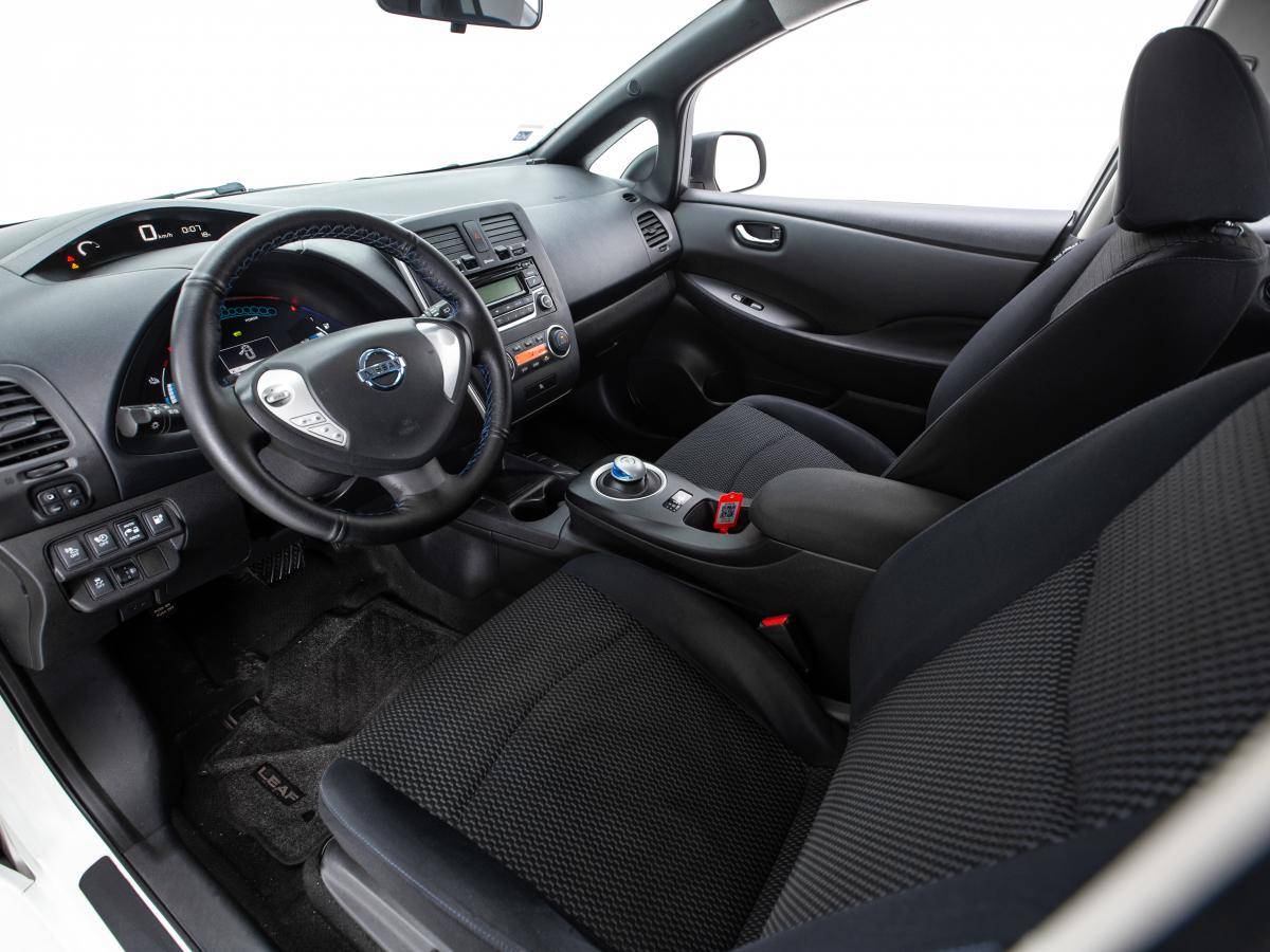nissan-leaf-2017-eletrico-0cc