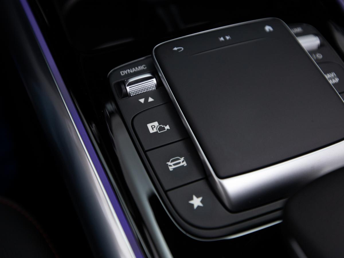 mercedes-benz-eqa-2023-eletrico-0cc