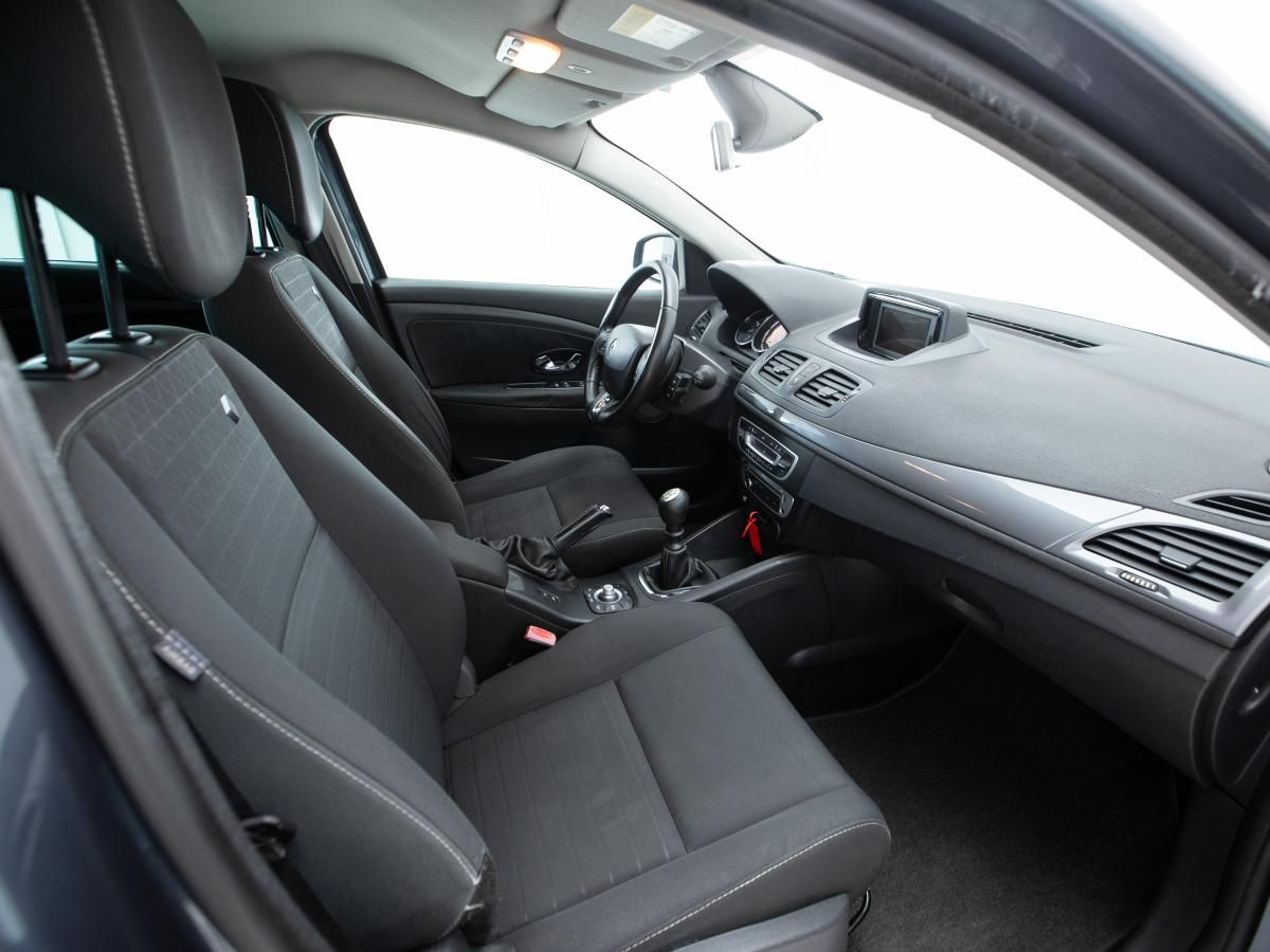 renault-megane-sport-tourer-2016-diesel-1461cc
