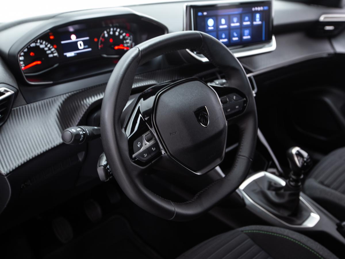 peugeot-2008-2023-gasolina-1199cc