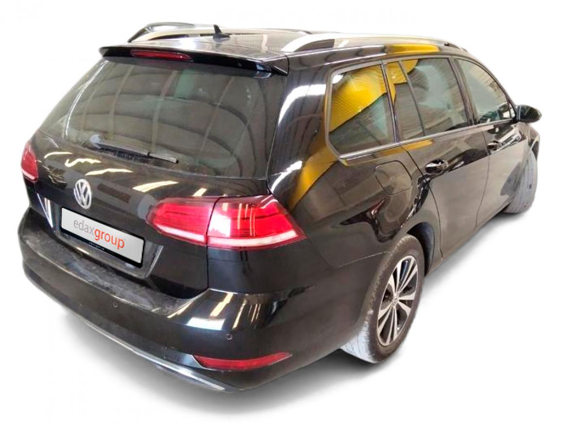 volkswagen-golf-variant-2018-diesel-1598cc