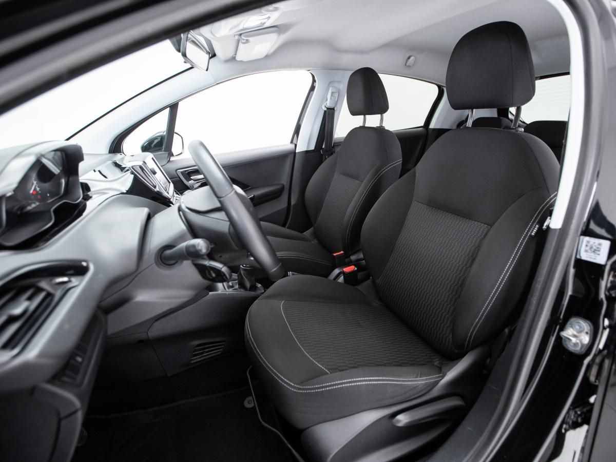 peugeot-208-2016-diesel-1560cc