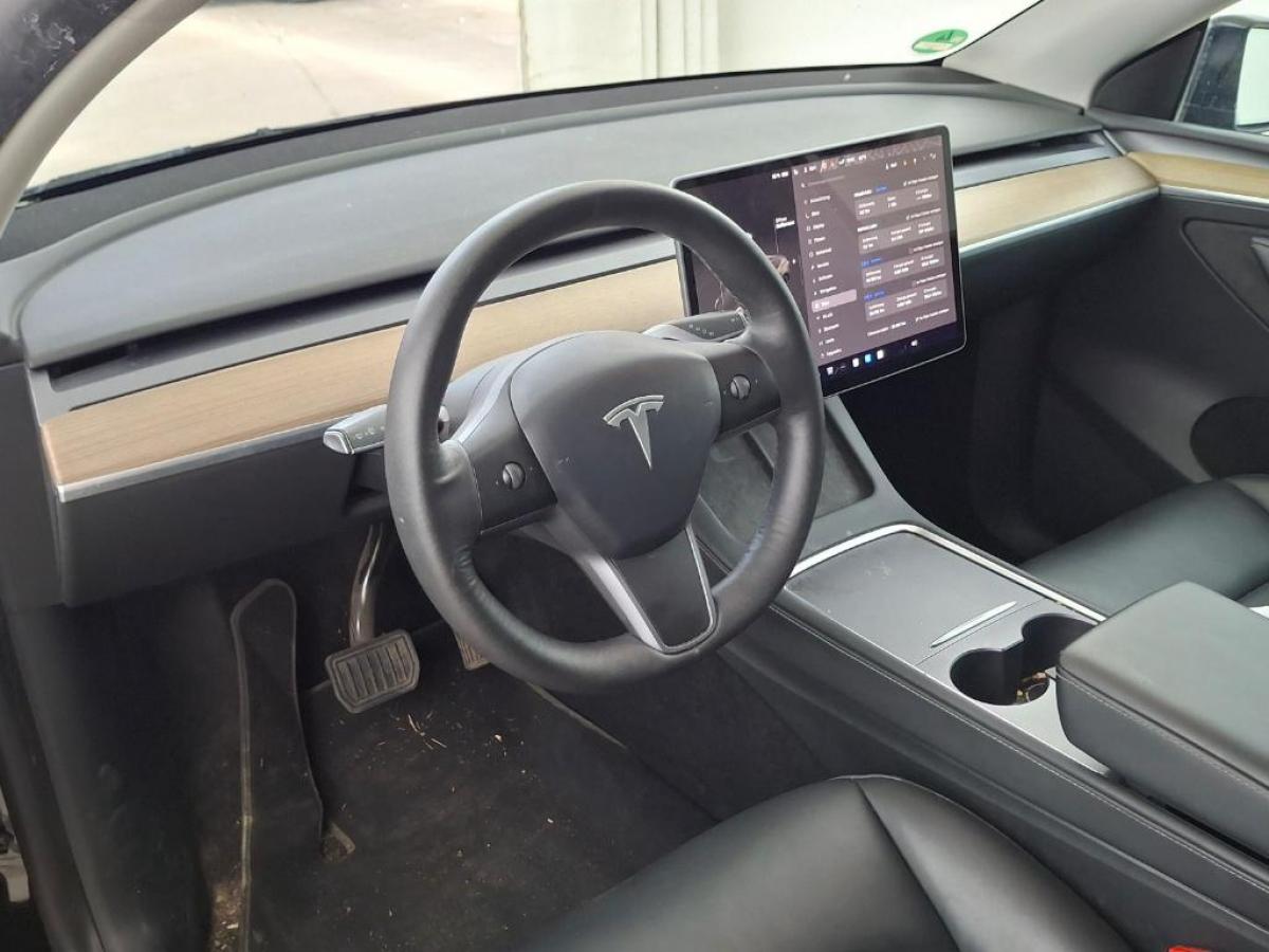 tesla-model-y-2022-eletrico-0cc