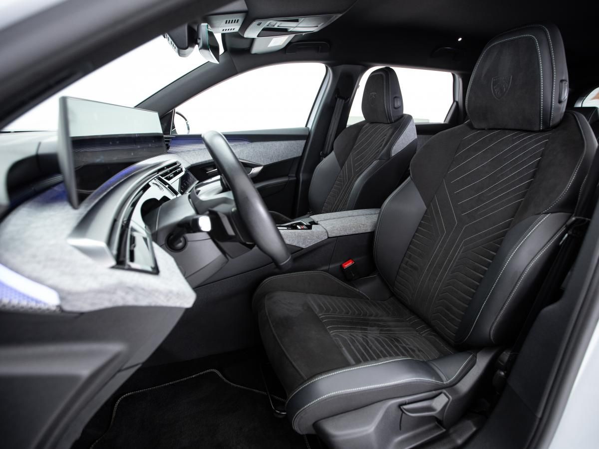 peugeot-e-2008-2024-eletrico-0cc