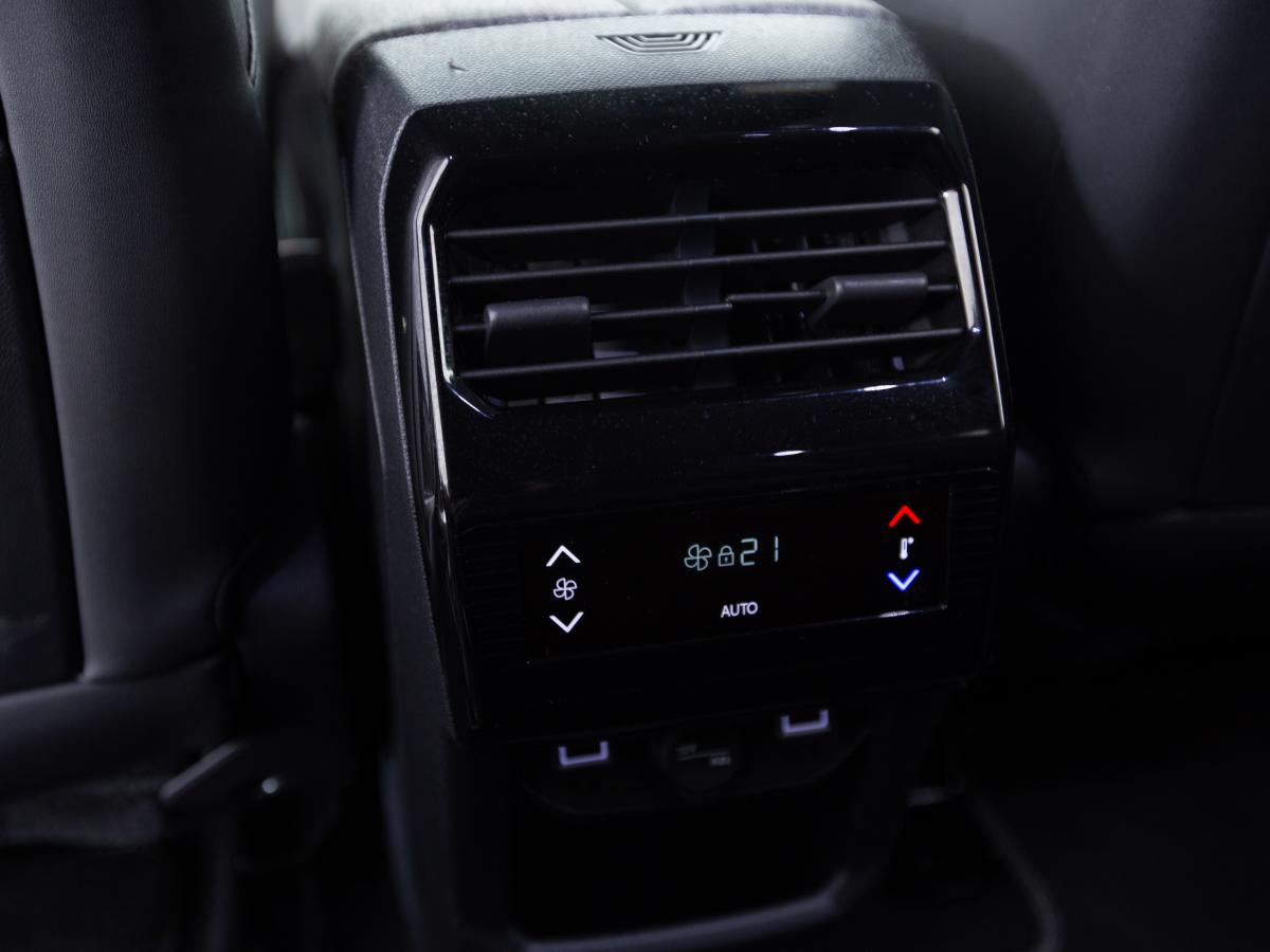 peugeot-e-2008-2024-eletrico-0cc