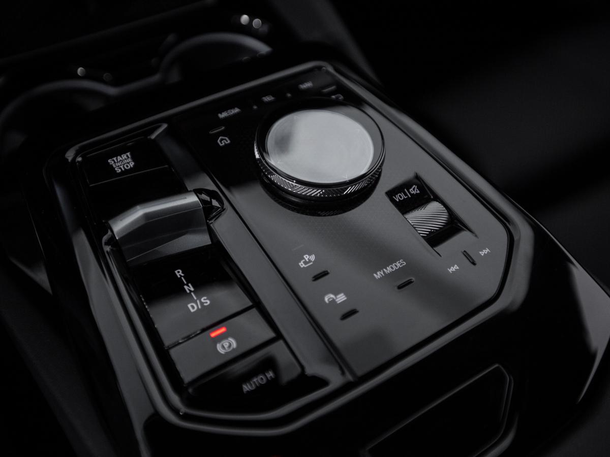 bmw-serie-5-2023-hibrido-a-gasolina-1998cc
