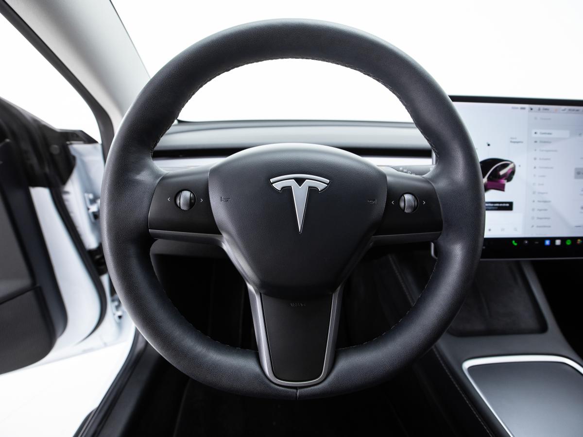 tesla-model-3-2021-eletrico-0cc