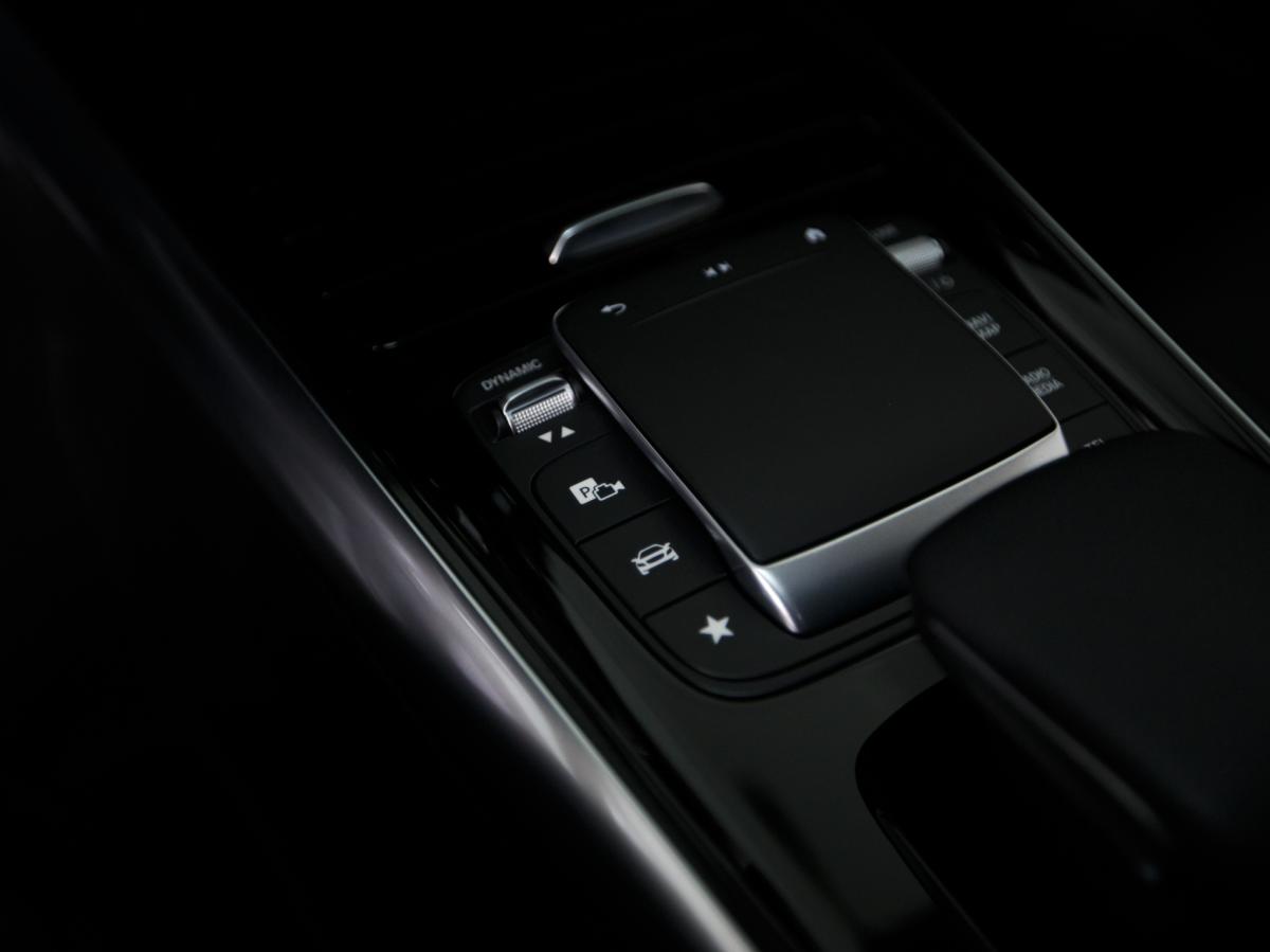 mercedes-benz-gla-2022-gasolina-1332cc