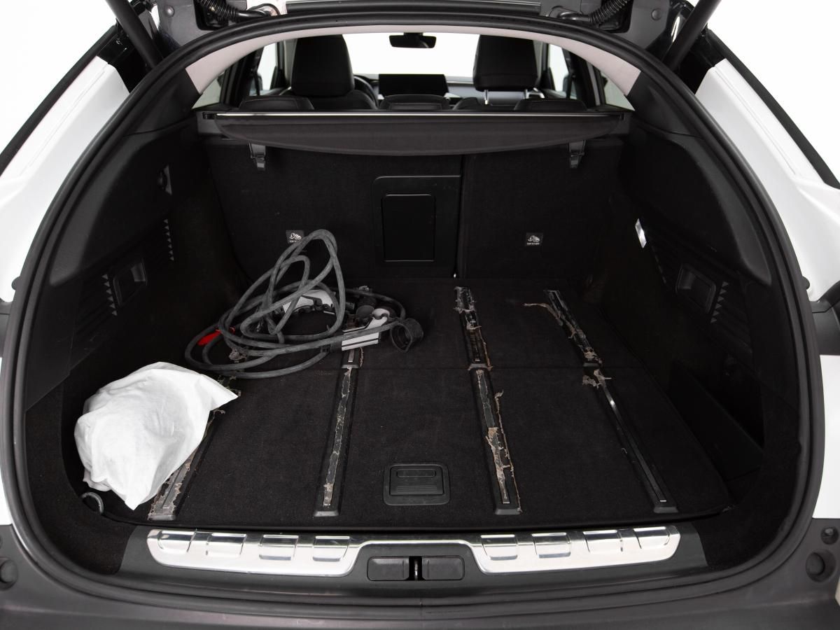 citroen-c5-x-2023-hibrido-a-gasolina-1598cc