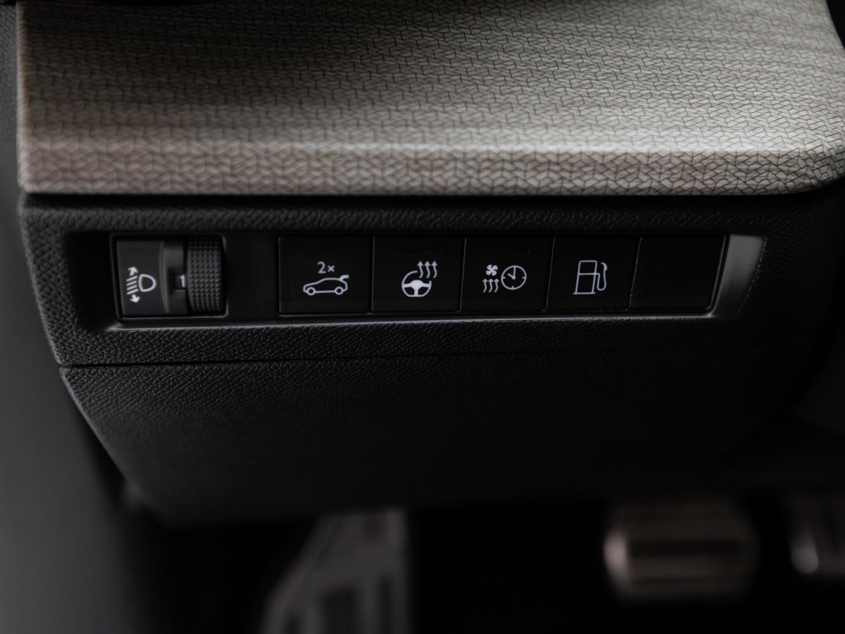 citroen-c5-x-2023-hibrido-a-gasolina-1598cc