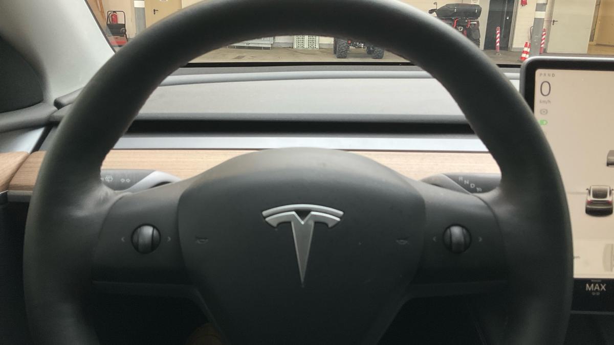 tesla-model-y-2023-eletrico-0cc