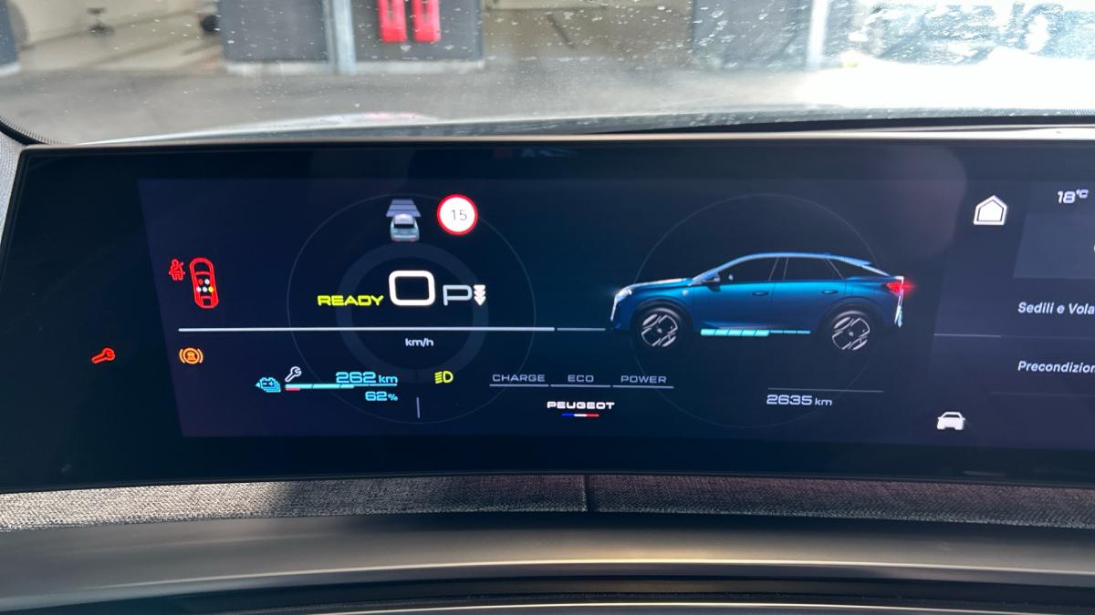 peugeot-e-3008-2025-eletrico-0cc