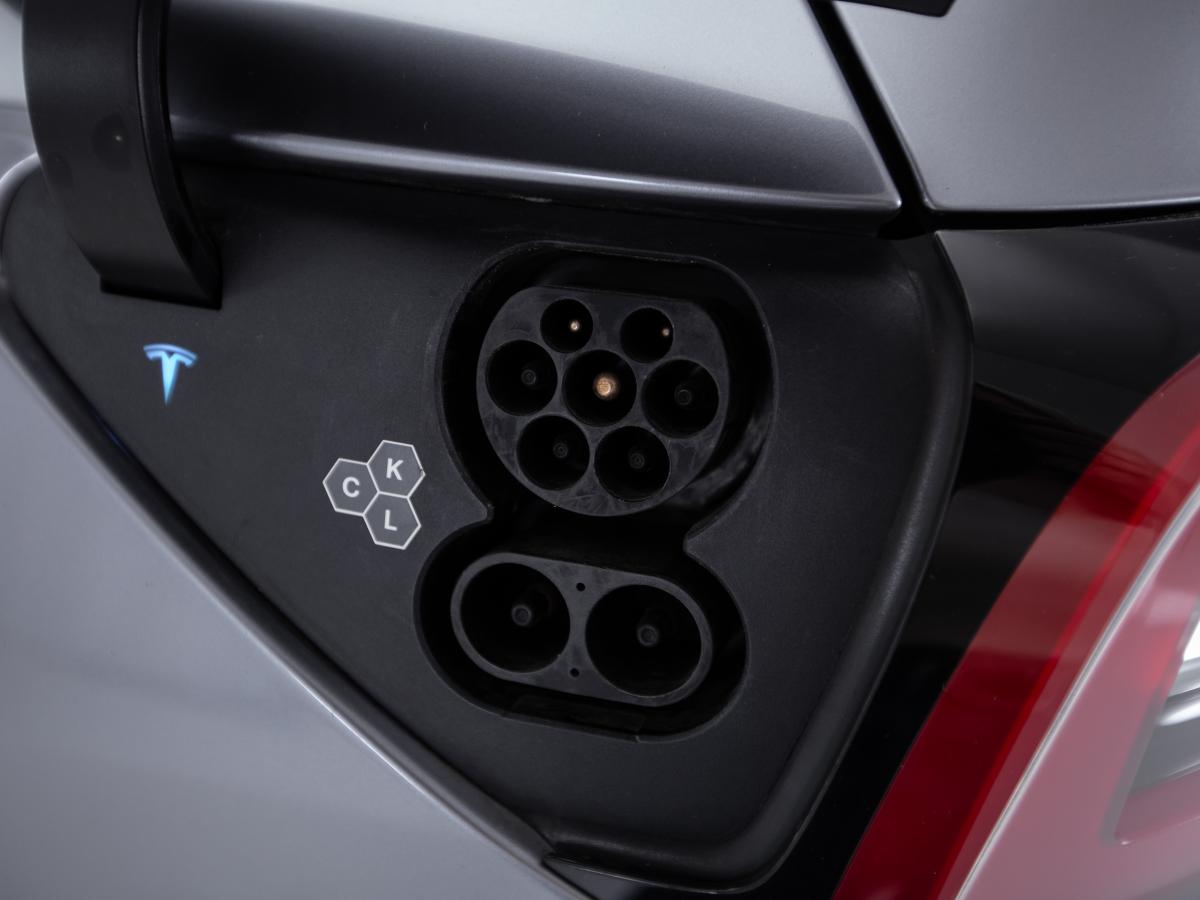 tesla-model-y-2023-eletrico-0cc