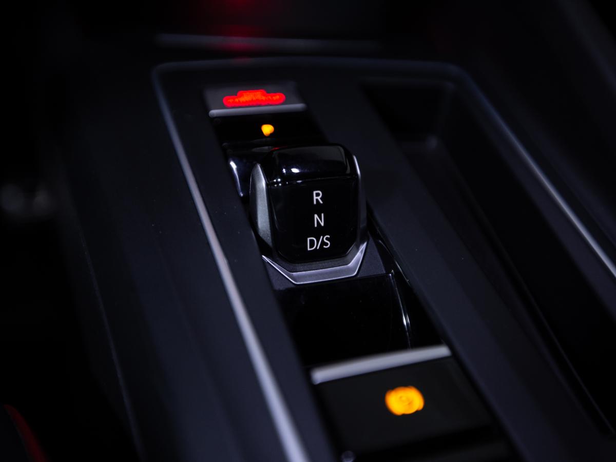 volkswagen-golf-2021-gasolina-1984cc
