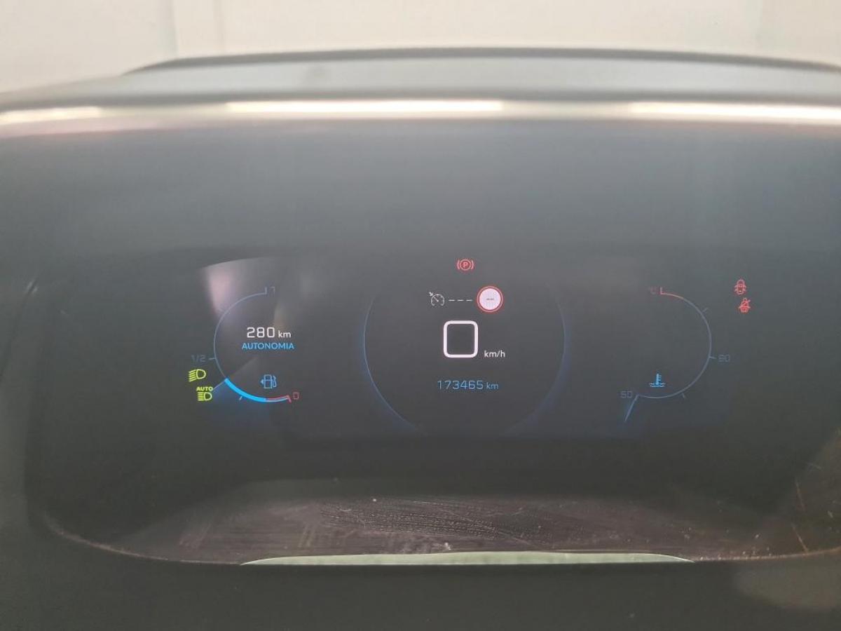 peugeot-208-2022-diesel-1499cc